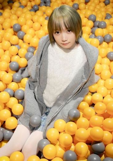 女性撤尿月经特写freehd