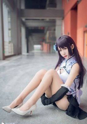 边吃奶边弄进去呻吟动视频
