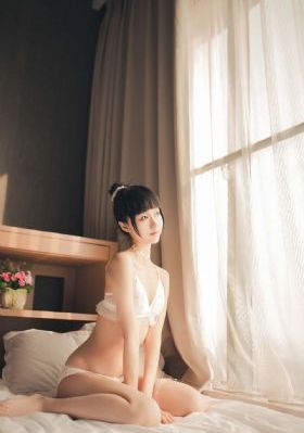美国金卡戴两小时33分完整