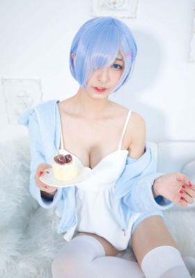午夜视频h